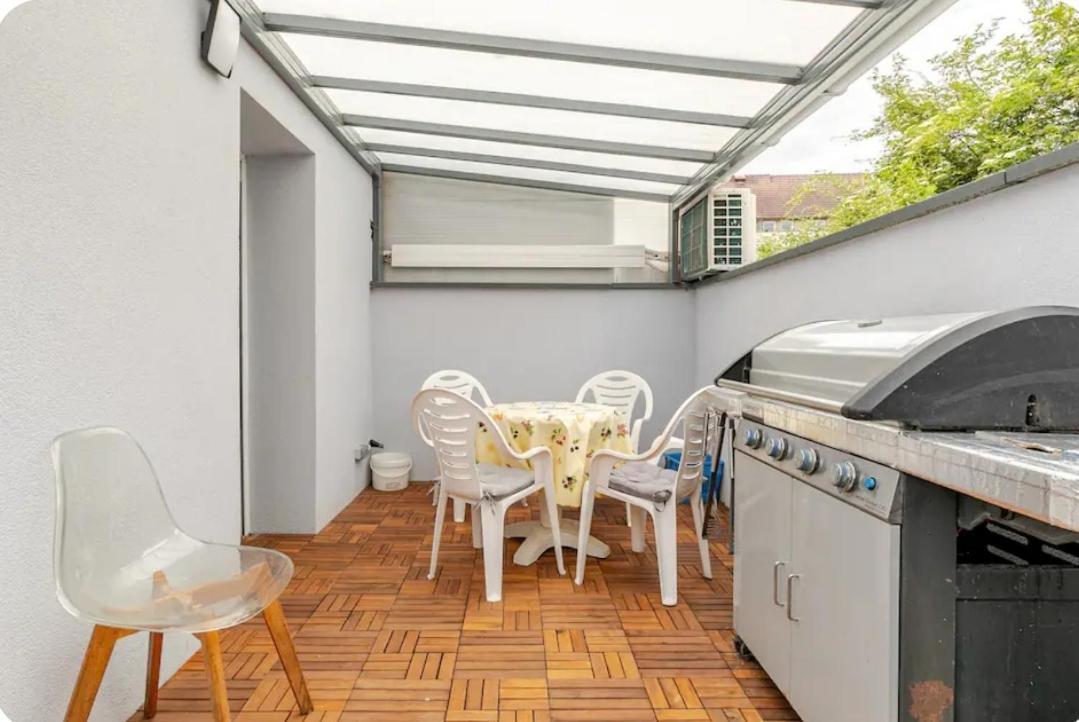 Maisonnette Avec Terrasse Strasbourg Ngoại thất bức ảnh